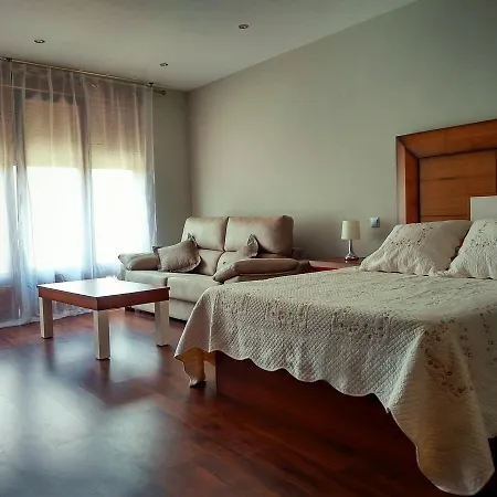 El Cano Country house *